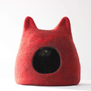 Gift For Pets. Cat Bed From Wool. Pet Holidays. Red Brown Cat Cave