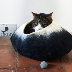 Black & White Cat Bed Cave House Cat Nap Cocoon Free Ball - Medium