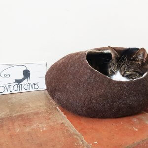 Larger Sizes Natural Cat Bed Cave House Brown & White Felted With Free Ball